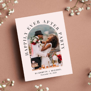 Elegante boogfoto roze bruiloftsreceptie uitnodiging briefkaart