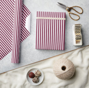 Elegante Bordeaux Bourgondië gestreepte Kerst Cadeaupapier