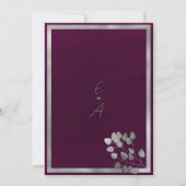 Elegante bordeaux zilveren eucalyptus blad bruilof kaart (Achterkant)