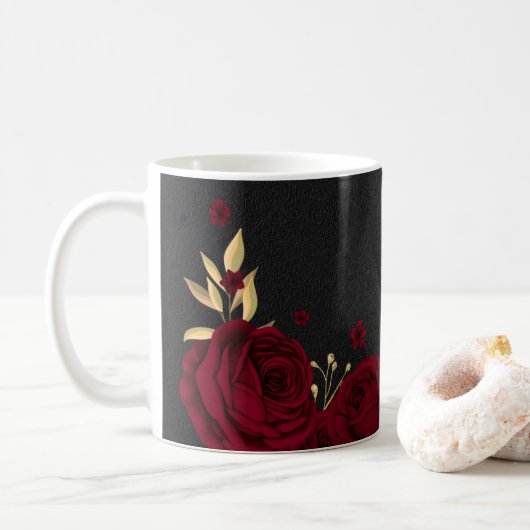 Elegante bordeauxrode bloemen goud zwart koffiemok (Met donut)