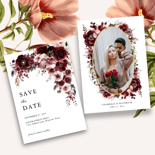 Elegante bordeauxrode rozen bloemige bruiloft save the date