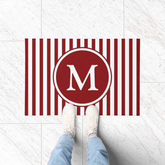 Elegante bordeauxrode strepen monogram deurmat (Binnen)