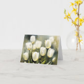 Elegante bos witte tulpen in een serene tuin kaart (Gele Bloem)