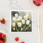 Elegante bos witte tulpen in een serene tuin servet (Insitu)