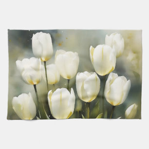 Elegante bos witte tulpen in een serene tuin theedoek