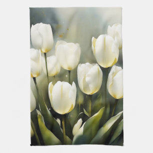 Elegante bos witte tulpen in een serene tuin theedoek