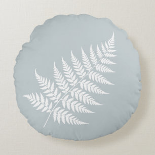 Elegante botanische ijzig blauwe witte varensilhou rond kussen