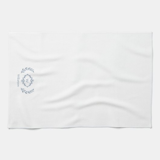 Elegante Botanische Laurel Custom Name Dusty Blue Theedoek (Horizontaal)