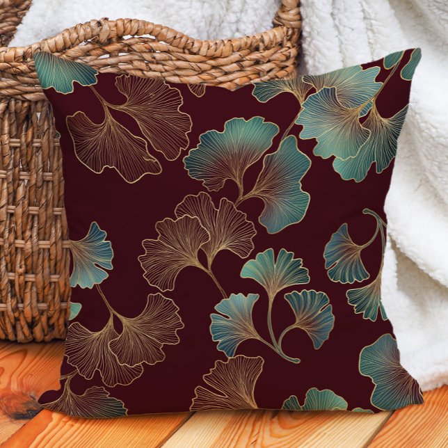 Elegante Bourgogne Blauwgroen Gouden Ginko bladere Kussen (Elegant burgundy/wine, teal, and gold ginko decorator pillow)