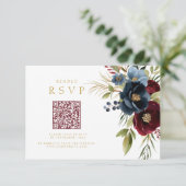Elegante Bourgogne Bloemen QR code bruiloft RSVP Kaartje (Staand voorkant)