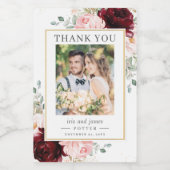 Elegante Bourgogne Blush Bloemen Fotobruiloft Wijn Etiket (Enkel label)