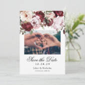 Elegante Bourgogne & Blush Waterverf Bloemen Huwel Save The Date (Staand voorkant)