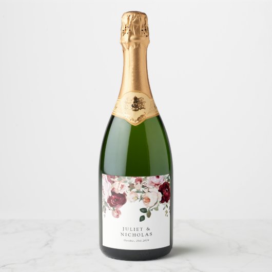 Elegante Bourgogne & Blush Waterverf Bloemen Huwel Sparkling Wijnetiket (Voorkant)