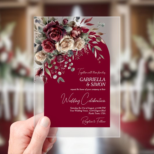 Elegante Bourgogne & Crème Rozen Boog Wedding Acryl Uitnodigingen