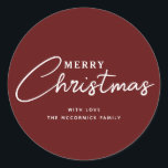 Elegante Bourgogne Merry Christmas Script Naam Ronde Sticker<br><div class="desc">Voeg een humeurig tintje toe aan uw vakantieverpakking en meer met deze elegante Bourgondische Merry Christmas Script Name Classic ronde Stickers. Elk is ontworpen met de tekst "Merry Christmas" in witte letters op donkere bordeaux. Het lettertype is handschrift belettering gemengd met eenvoudige gemakkelijk te lezen letters. Gepersonaliseerd met familietekennaam of...</div>