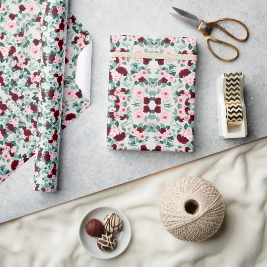 Elegante Bourgondische bloem Cadeaupapier (Crafts)