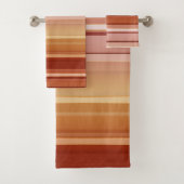 Elegante Bourgondische Blush Gestreepte Handdoeken (Insitu)