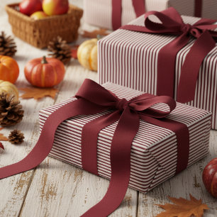 Elegante Bourgondische dunne gestreepte Cadeaupapier