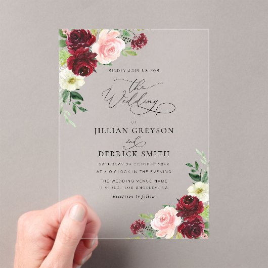 Elegante Bourgondische en blozen bloemenbruiloft Acryl Uitnodigingen (Insitu (Draagbaar))