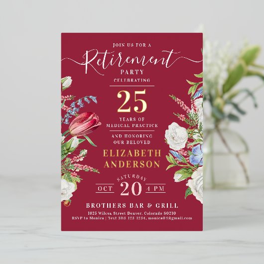 Elegante Bourgondische Pensioen Bloemen Folie Uitn Folie Uitnodiging (Staand Voorkant)