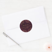 Elegante Bourgondische rode en gouden bruiloft dan Ronde Sticker (Envelop)