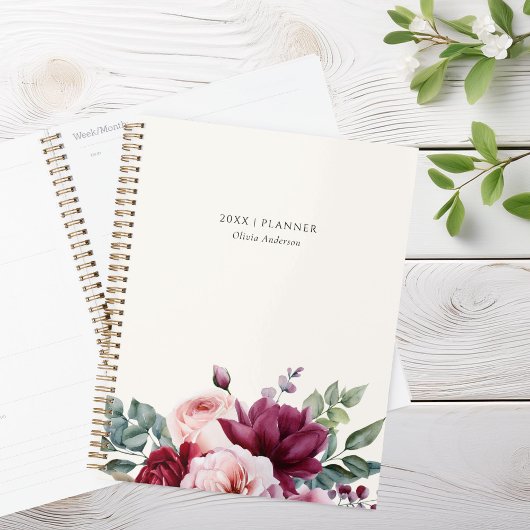 Elegante Bourgondische roze bloem gepersonaliseerd Planner
