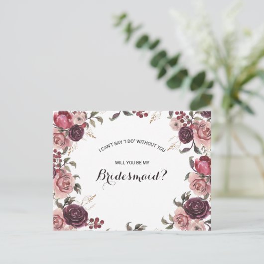 Elegante Bourgondische zomer bloemenbruidsmeisje Uitnodiging Briefkaart (Staand voorkant)
