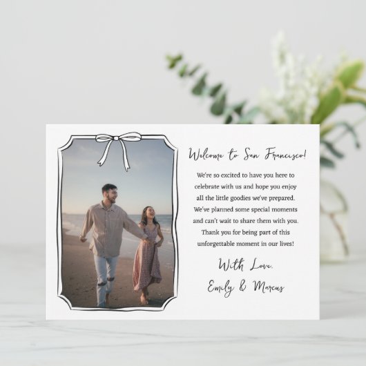 Elegante Bow Wedding Welcome Bag Kaart met Foto (Staand voorkant)