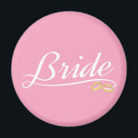 Elegante Bruid Huwelijkscalligrafie | Koelkastmagn Magneet<br><div class="desc">Voor verdere aanpassing, klik op de "Aanpassen" knop en gebruik onze ontwerp tool om deze sjabloon aan te passen. Als de opties beschikbaar zijn, kunt u tekst en afbeelding wijzigen door simpelweg op "Tekst of afbeelding bewerken/verwijderen" te klikken en uw eigen toe te voegen. Als u dit ontwerp wilt toevoegen...</div>