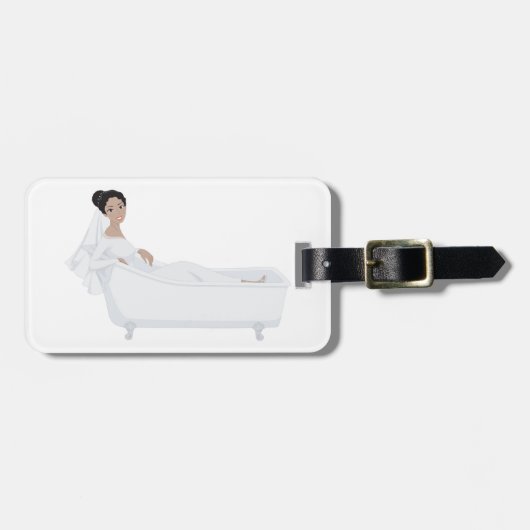 Elegante bruid ontspannen in bad bruiloft ontwerp bagagelabel (Voorkant horizontaal)