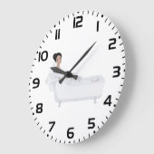 Elegante bruid ontspannen in bad bruiloft ontwerp grote klok (Hoek)