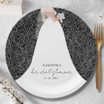 Elegante bruid op zwart Vrijgezellenfeest Papieren Bordje<br><div class="desc">Een bruid in haar trouwjurk over een witte roos op een zwarte (of elke kleur) achtergrond,  maakt een mooie toevoeging aan uw vrijgezellenfeest decor. OVEREENKOMENDE objecten in onze winkel.</div>