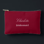 Elegante bruidsmeis Siddende burgundy accessoireta Etui<br><div class="desc">Elegante bruidsmeisje bordeaux accessoiretas, gelieve de naam van het bruidsmeisje te personaliseren met behulp van het online personalisatiesjabloon voordat je bestelt. Het personalisatiesjabloon kan ook eenvoudig worden gebruikt om het ontwerp te personaliseren voor andere bruiloftsgasten, zoals de getuige, door de relevante tekst dienovereenkomstig aan te passen voordat je het aan...</div>