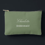 Elegante bruidsmeisje Sage Groene Accessoire Pouch Etui<br><div class="desc">Elegante bruidsmeisje Sage Green Accessoire Pouch, personaliseer de naam van de bruidsmeisje, met behulp van de online personalisatie sjabloon voordat u bestelt. De personalisatie-sjabloon kan ook gemakkelijk worden gebruikt om het ontwerp voor andere huwelijksgastrollen, zoals Maid of Honor, te personaliseren door de betreffende tekst dienovereenkomstig te wijzigen voordat u aan...</div>