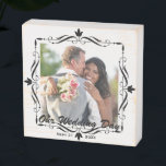 Elegante bruiloft Keepsake aangepaste foto Houten Kist Print<br><div class="desc">Elegante en moderne bruiloft keepsake hout fotoblok met een van uw favoriete foto's van uw grote dag.</div>