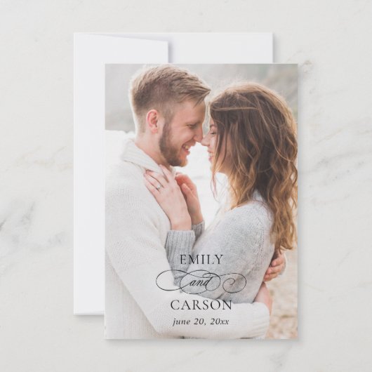 Elegante bruiloft moderne foto namen & datum zwart RSVP kaartje (Achterkant)