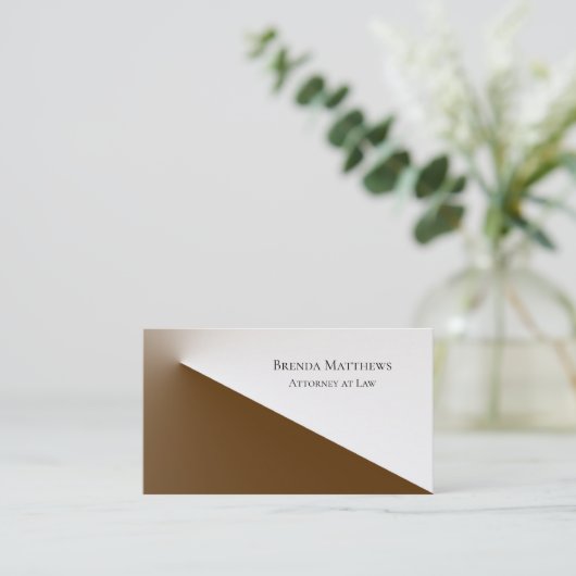 Elegante Bruin en Wit Professional Visitekaartje (Staand voorkant)