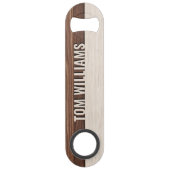 Elegante bruine houten textuur moderne stijl monog speed flessenopener (Achterkant)