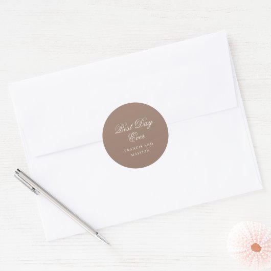 Elegante Bruine Romantische Bruiloft Ronde Sticker (Envelop)