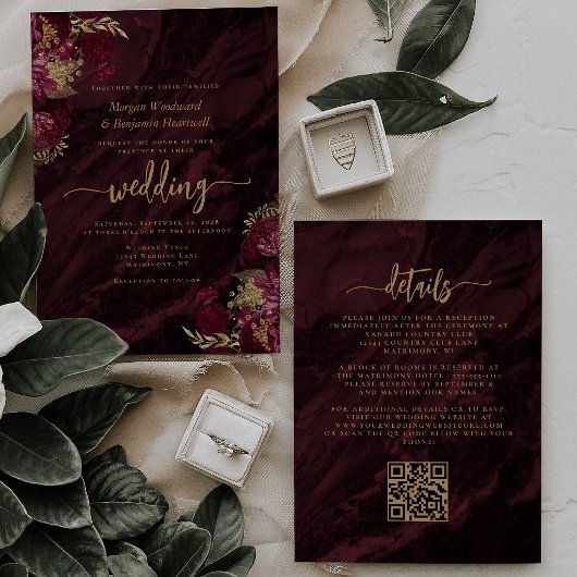 Elegante Burgundy Gouden Bloem QR Code Bruiloft Kaart