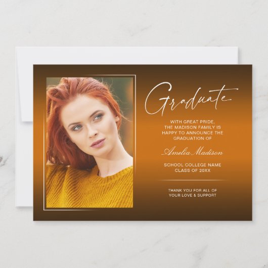 Elegante Calligrafie Inkt Script Moderne Afstudeer Aankondiging (Voorkant)