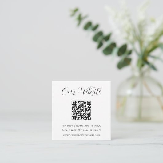Elegante Calligraphy Trouwwebsite QR-code Informatiekaartje (Staand voorkant)