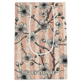 Elegante Cherry Blossom Sakura - Roze & Wit Medium Cadeauzakje (Achterkant)