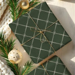 Elegante Chic Christmas Bow & Ribbon Patroon Groen Cadeaupapier<br><div class="desc">Verhoog uw vakantie cadeau-geven met onze Elegant Chic Christmas Bow & Ribbon Pattern Green wrapping papier. Dit luxe inpakpapier heeft een prachtig kerstboegontwerp verweven met een verfijnd diagonaal lint diamantpatroon, waardoor een prachtig visueel effect ontstaat. De rijke groene achtergrond voegt een vleugje elegantie en feestelijkheid toe, waardoor het de perfecte...</div>