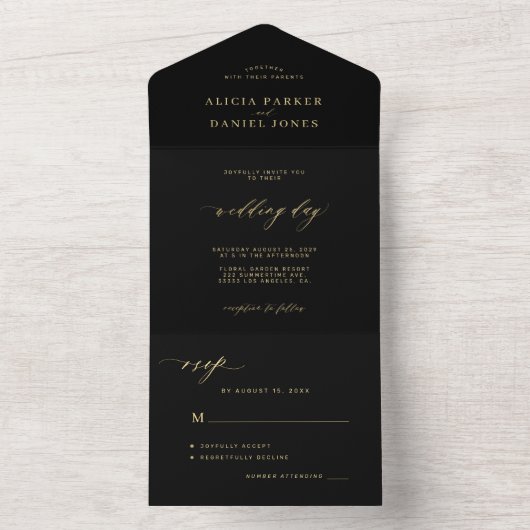 Elegante chic gouden kalligrafie zwart bruiloft all in one uitnodiging (Binnen)