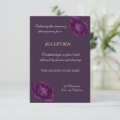 Elegante chic paarse rozen huwelijksreceptie kaart (Staand voorkant)