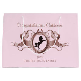 Elegante Chic Pink Equestrian Ribbon Crest Naam Groot Cadeauzakje