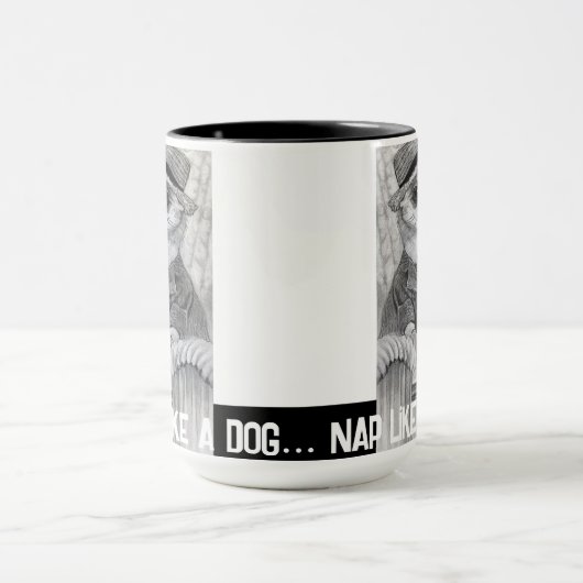 Elegante chihuahua lezen krant mok (Midden)