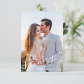 Elegante chique handschrift script bruiloft foto bedankkaart (Staand voorkant)