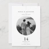 Elegante Circulaire Zwart & Wit Foto Save The Date (Voorkant)